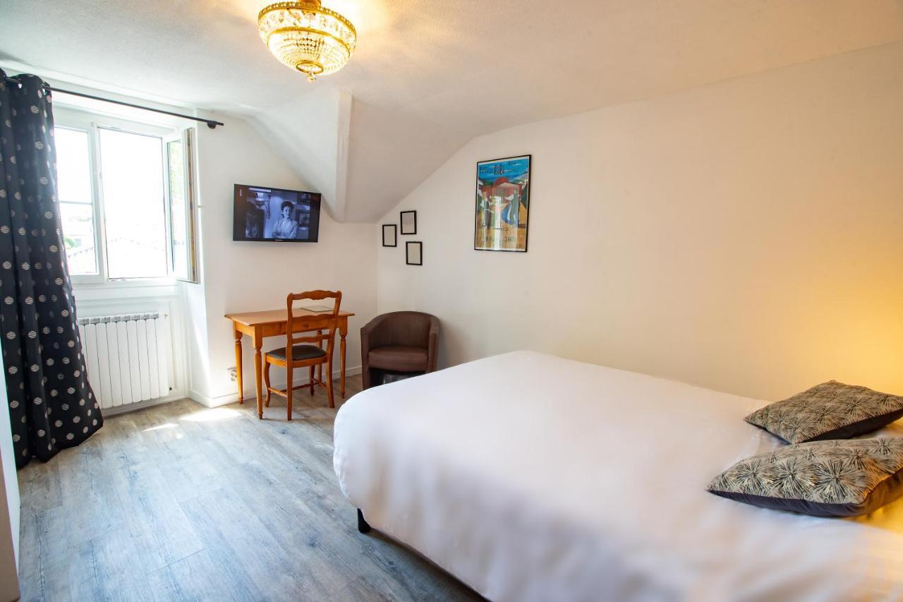 Hostellerie Du Parc Cambo-les-Bains Exteriör bild