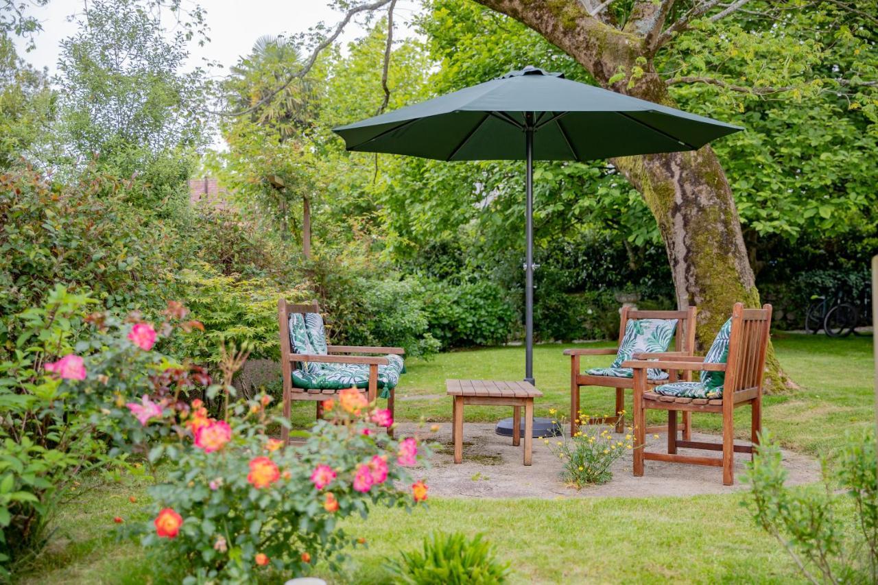 Hostellerie Du Parc Cambo-les-Bains Exteriör bild